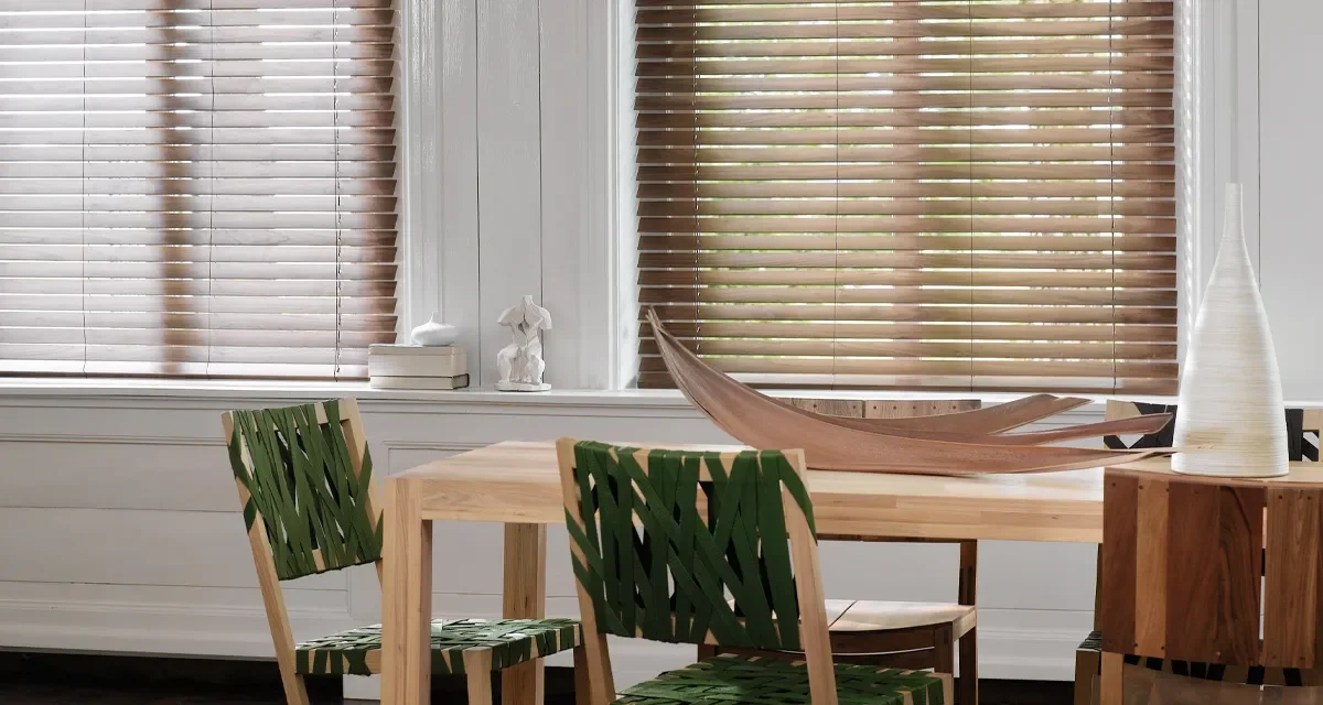 raamdecoratie_houten-jaloezien_sfeer1200_2 raamdecoratie_houten-jaloezien_sfeer1200_2